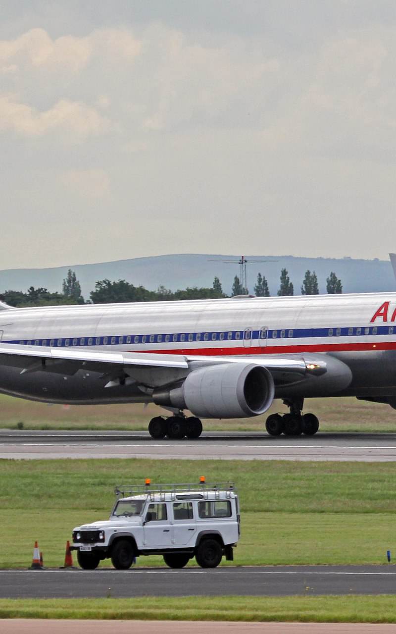 N359AA - Boeing