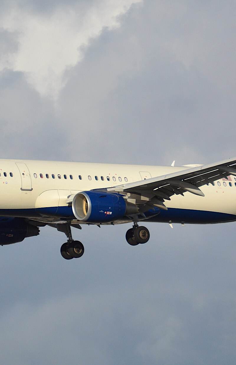 N360DN - Twin-engine aircraft