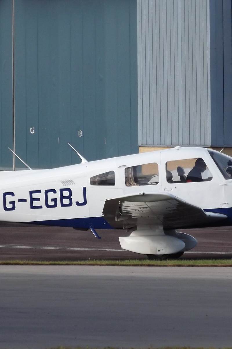 G-EGBJ - Piper