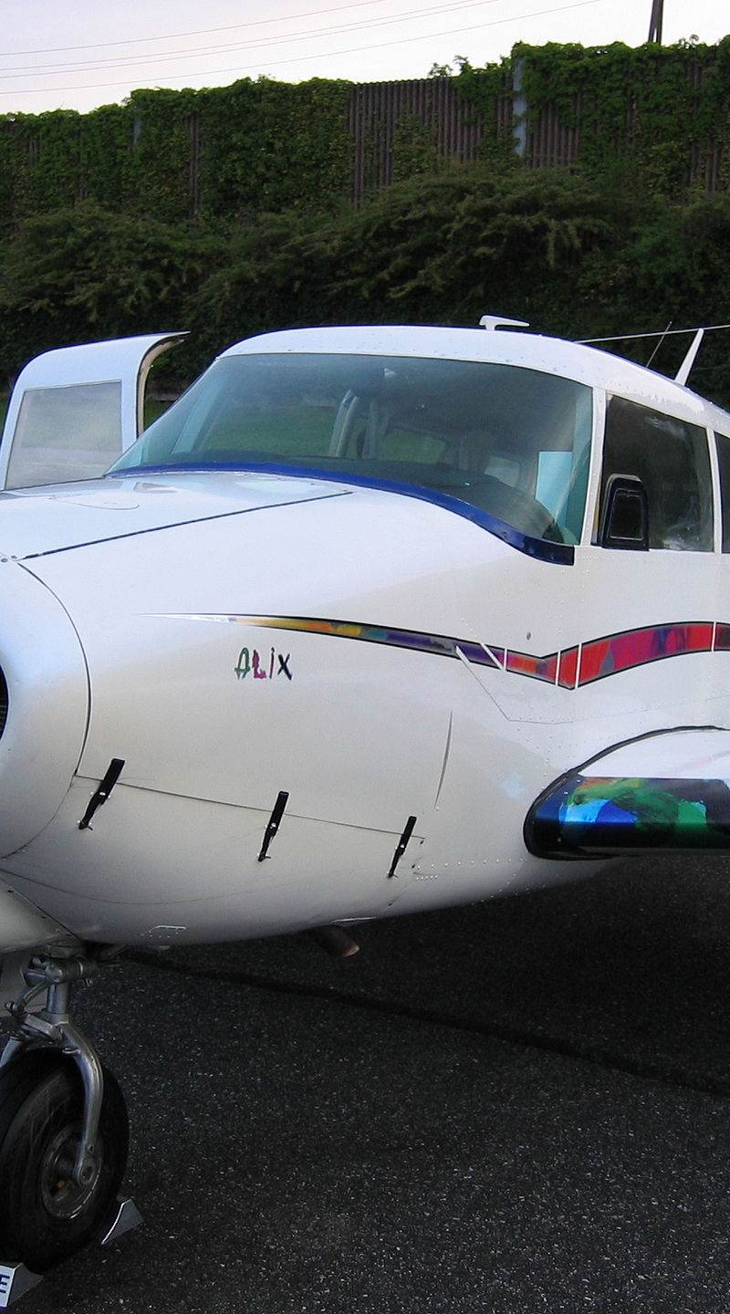 N37HE - Single-engine aircraft