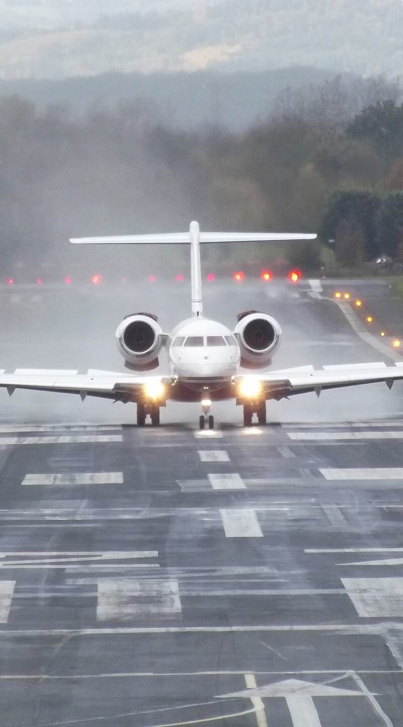 N360HP - Business jet