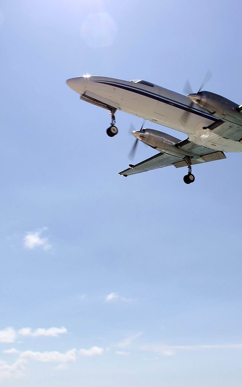 N362AE - Twin-engine aircraft