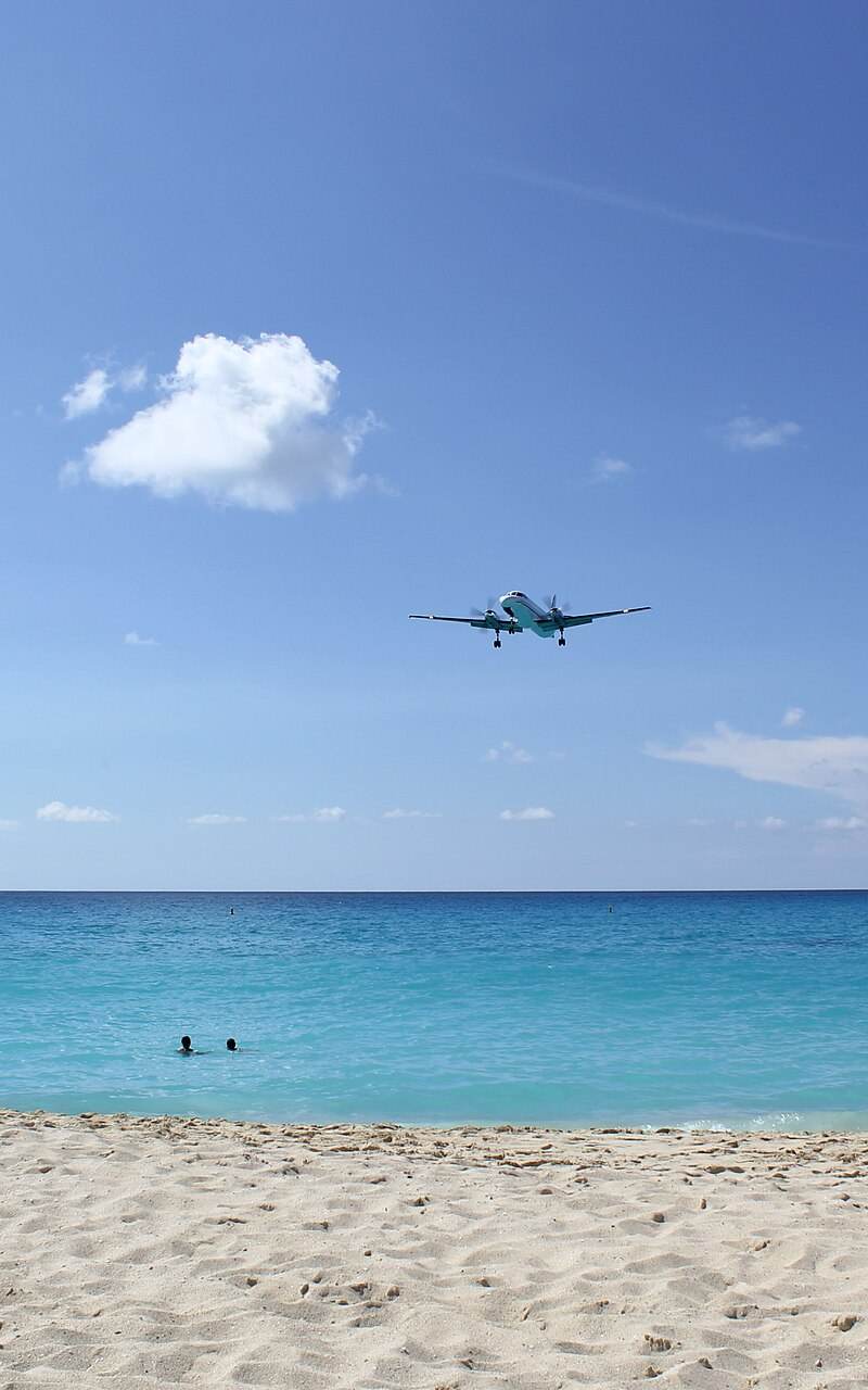 N362AE - Twin-engine aircraft