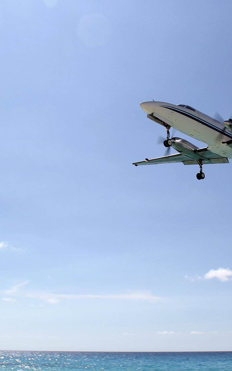 N362AE - Twin-engine aircraft