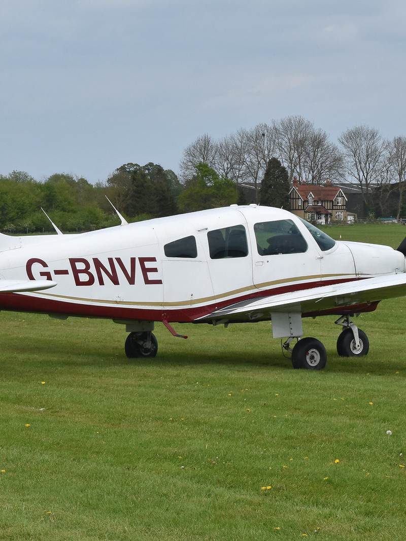 G-BNVE - Piper