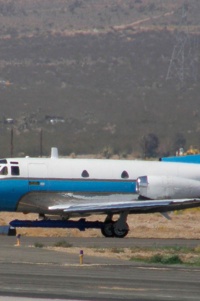 N39FS - Twin-engine aircraft