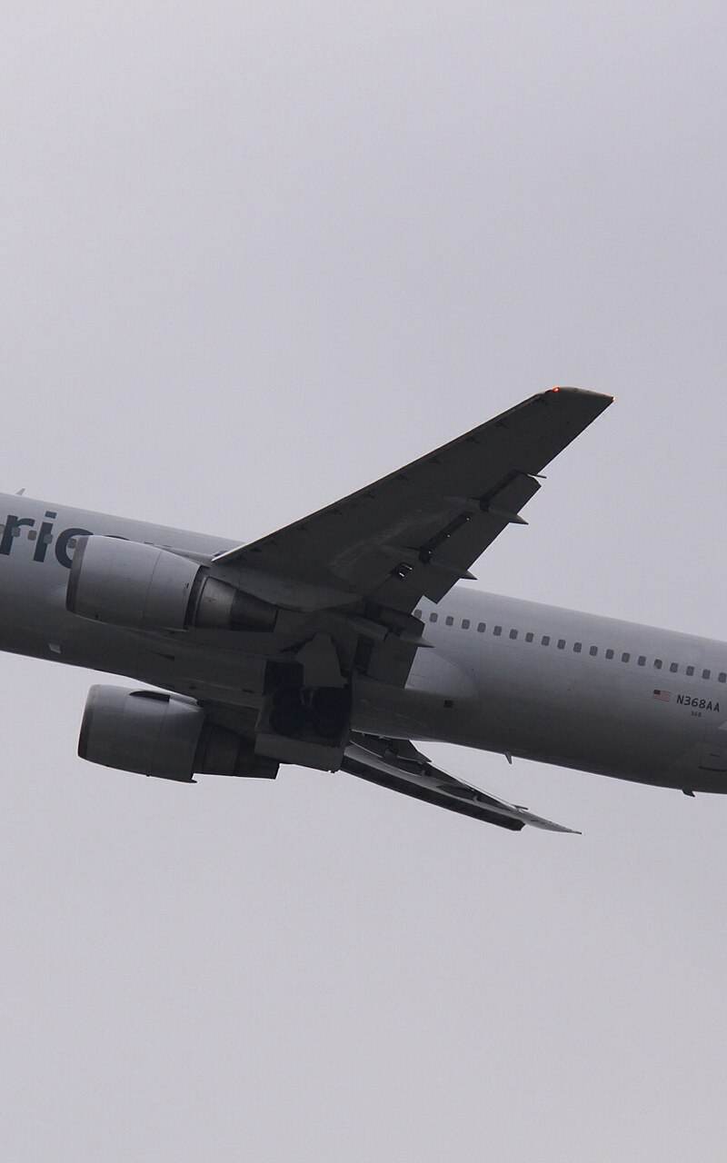 N368AA - Boeing
