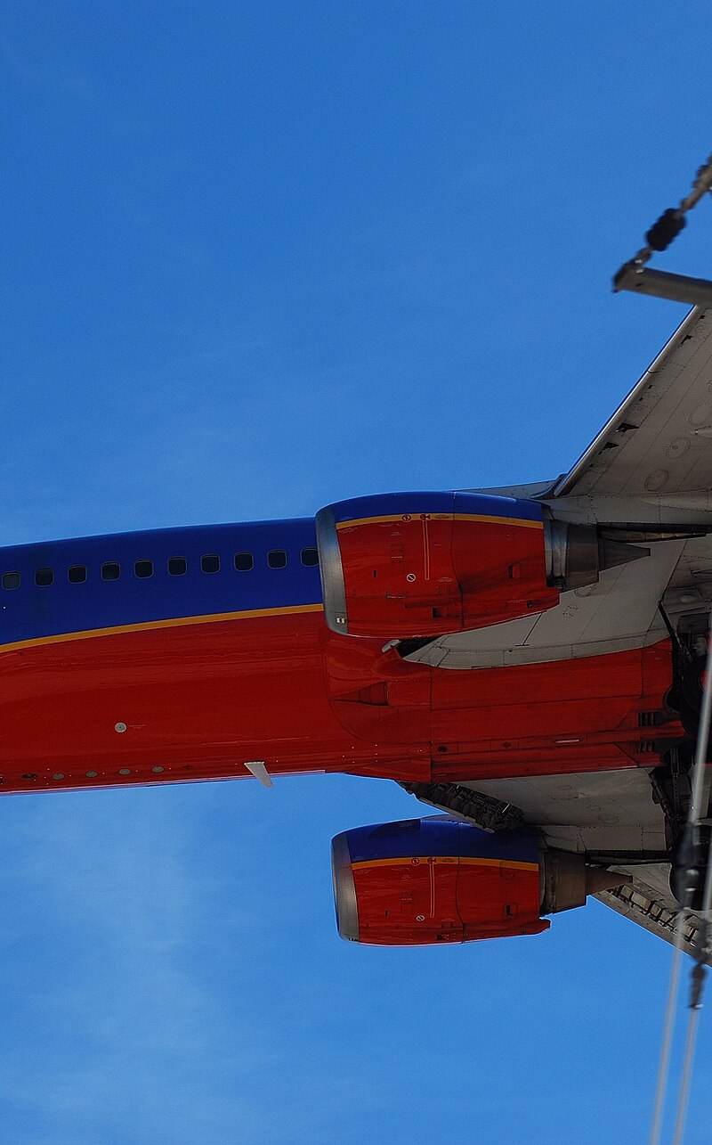 N368SW - Twin-engine aircraft