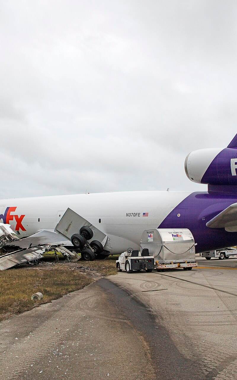 N370FE - Douglas