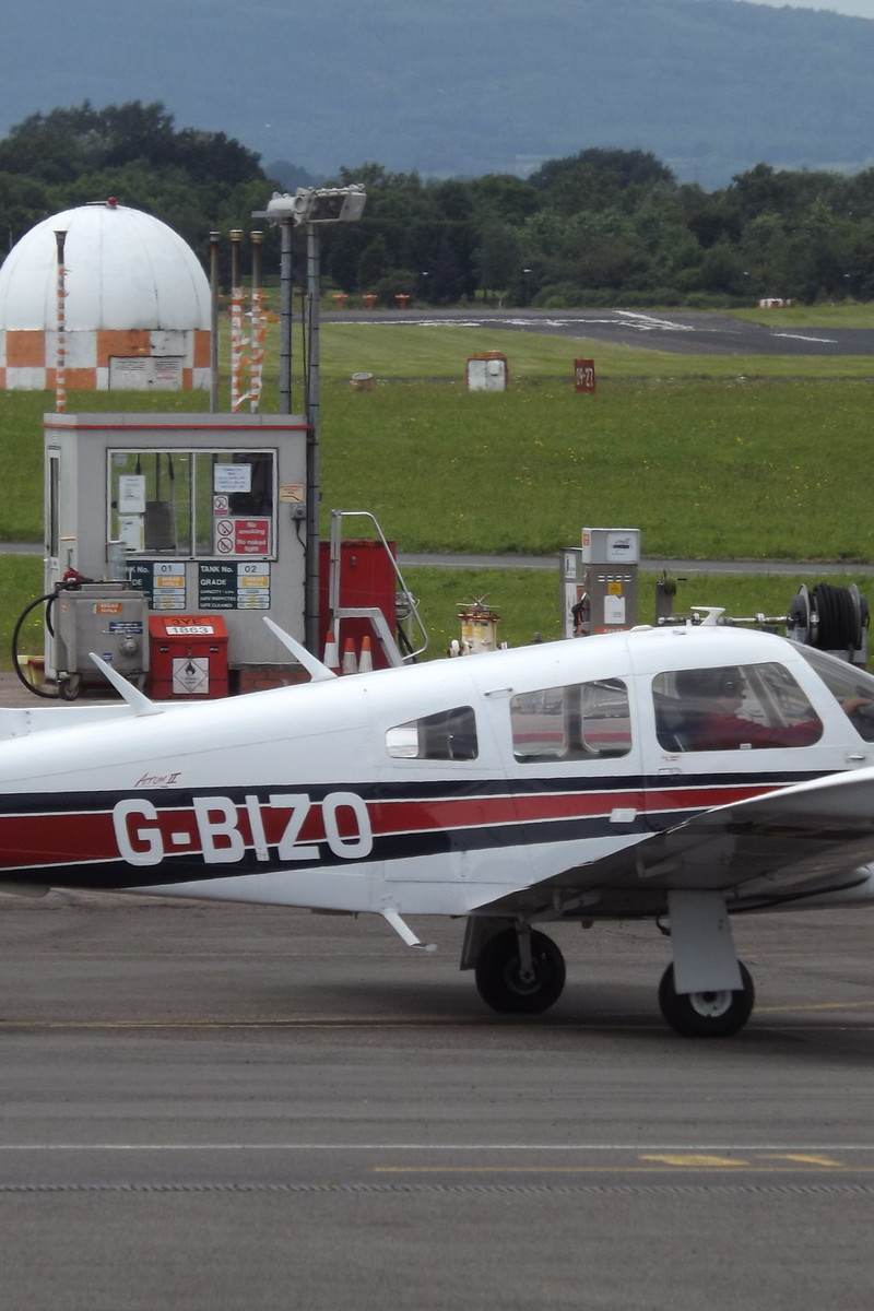 G-BIZO - Piper