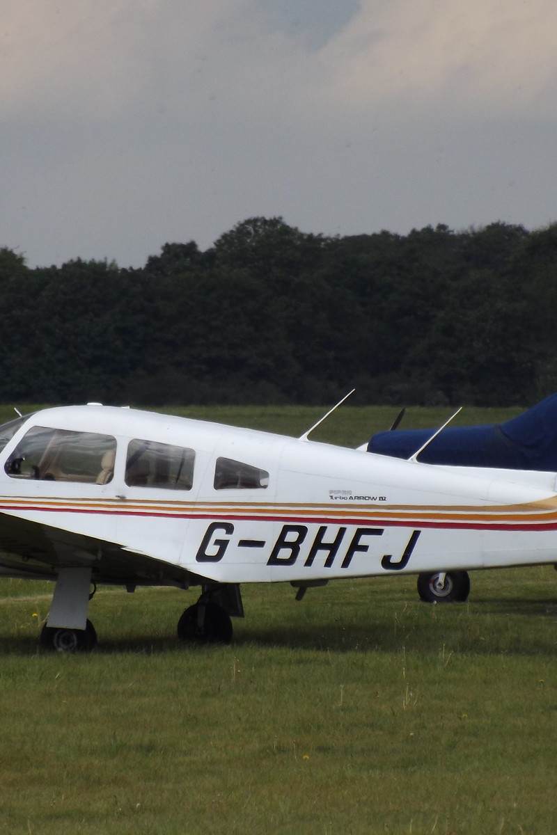 G-BHFJ - Piper