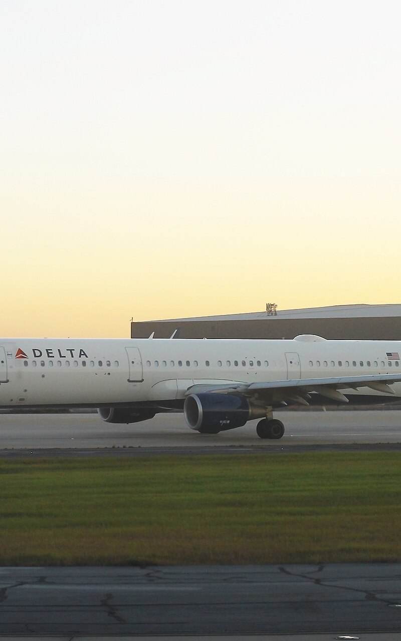 N373DX - Airbus