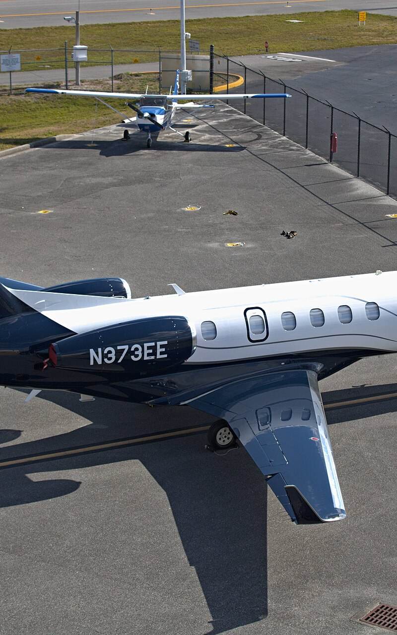 N373EE - Embraer