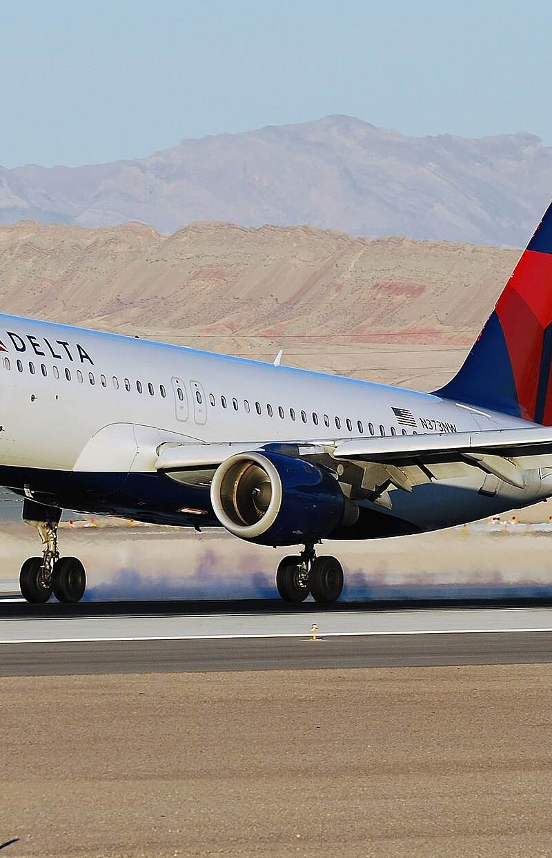 N373NW - Twin-engine aircraft