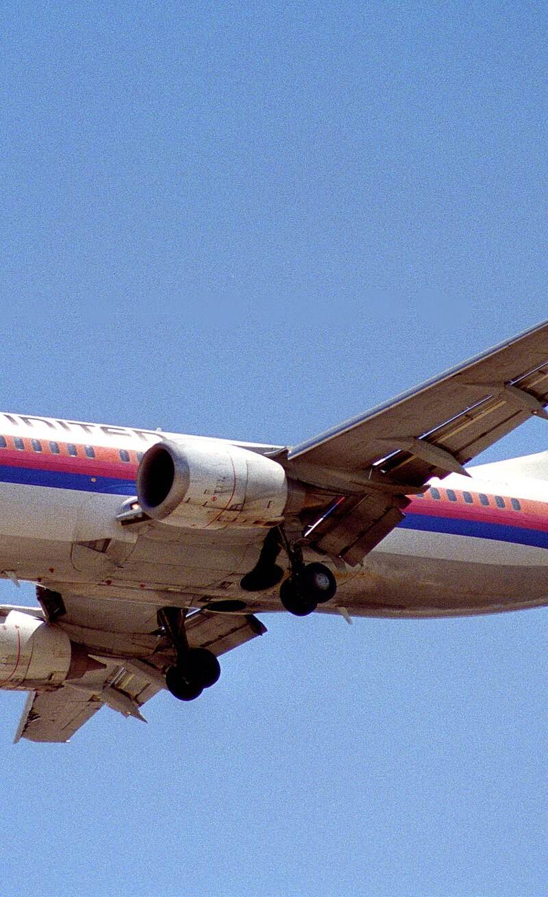 N373UA - Boeing