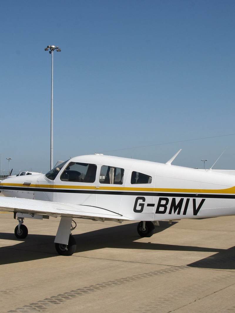 G-BMIV - Piper