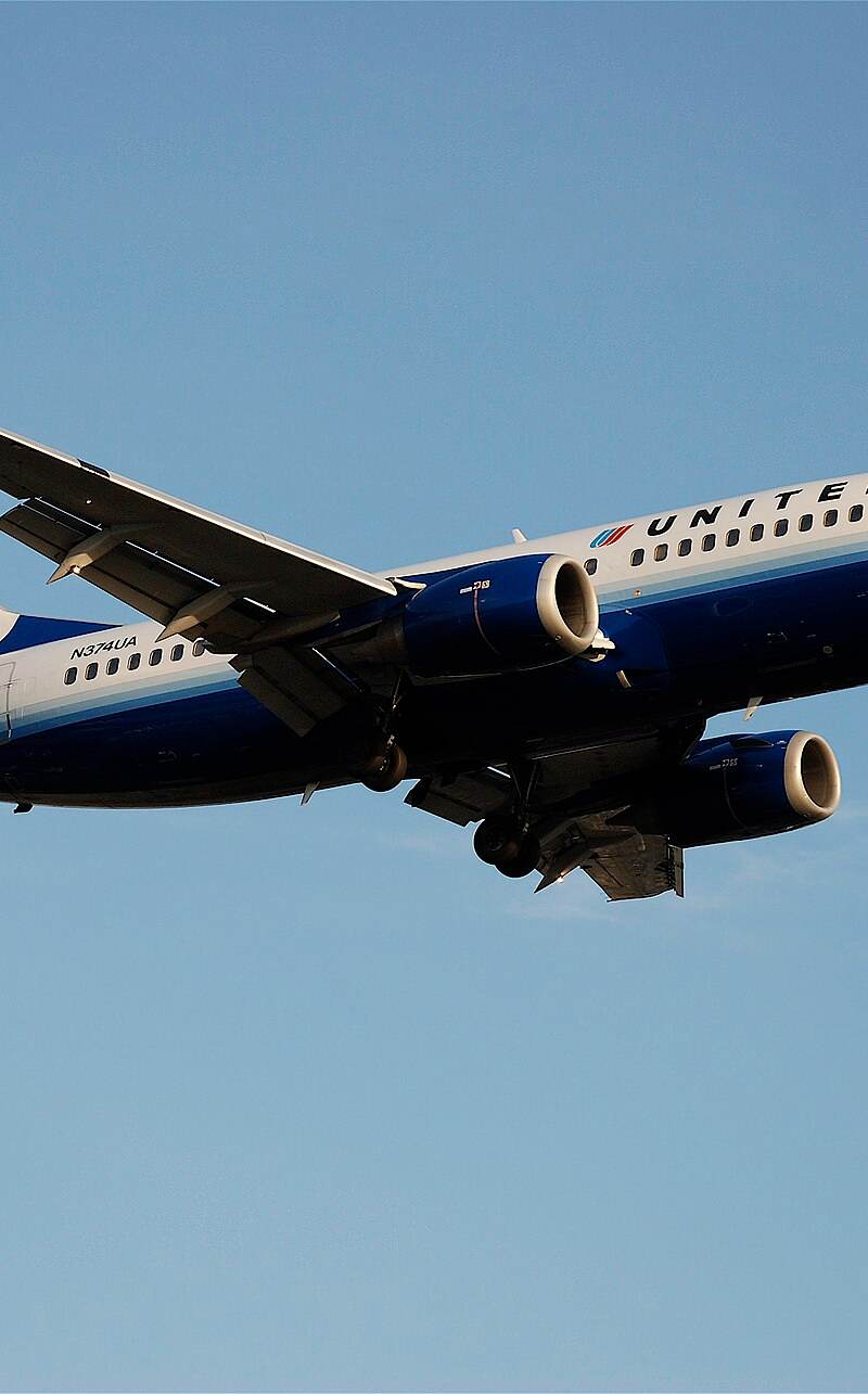 N374UA - Boeing