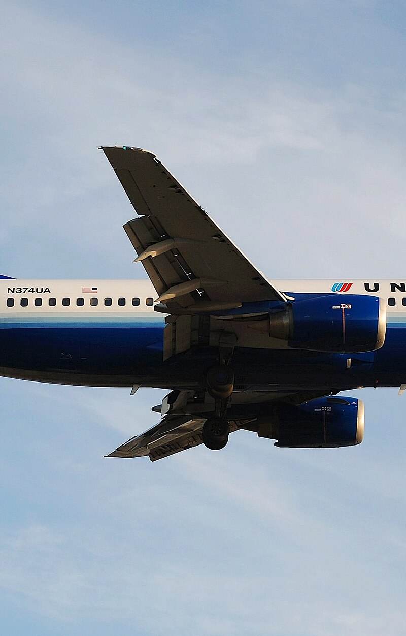 N374UA - Boeing