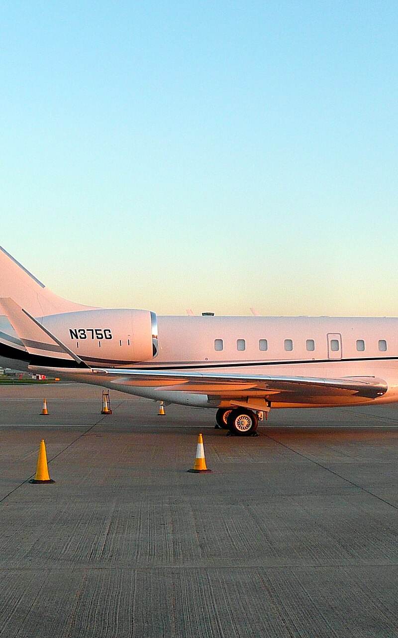 N375G - Business jet