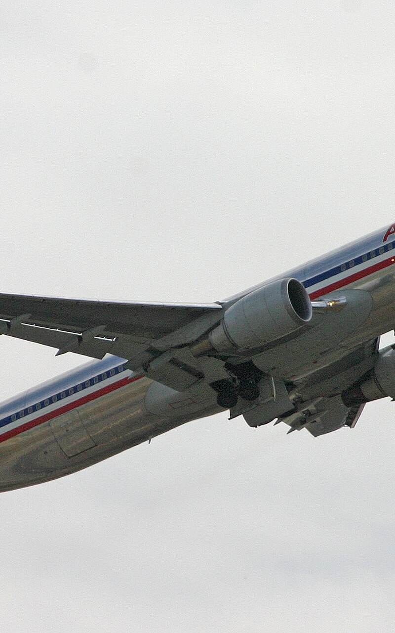 N376AN - Twin-engine aircraft