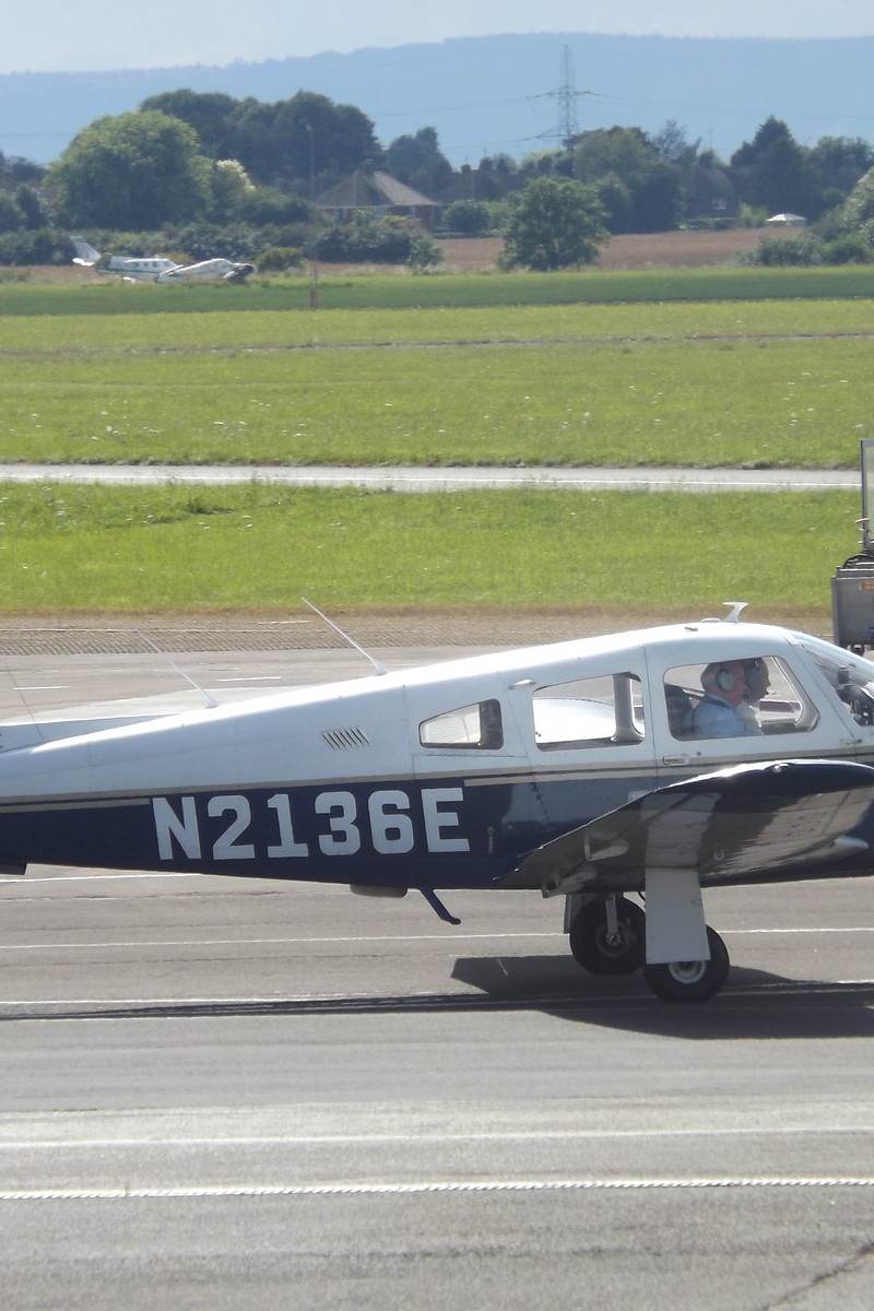 N2136E - Piper