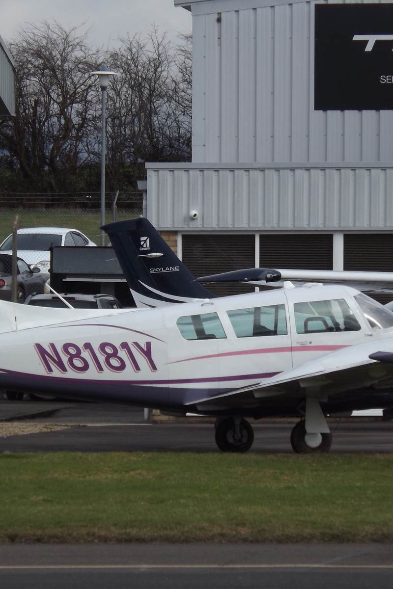 N8181Y - Twin-engine aircraft