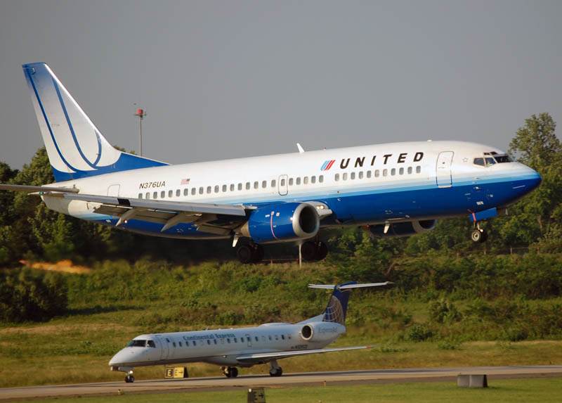 N376UA - Boeing