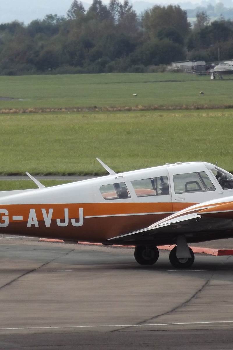 G-AVJJ - Piper