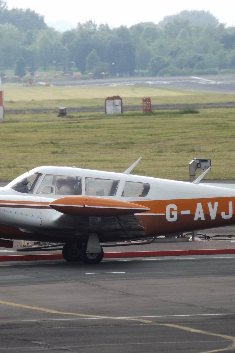 G-AVJJ - Piper