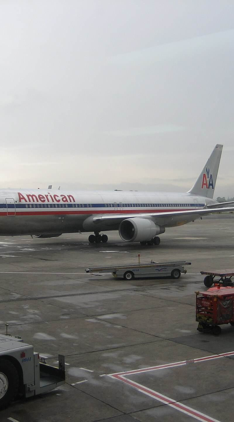 N379AA - Boeing