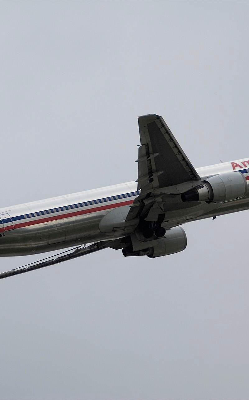 N379AA - Boeing