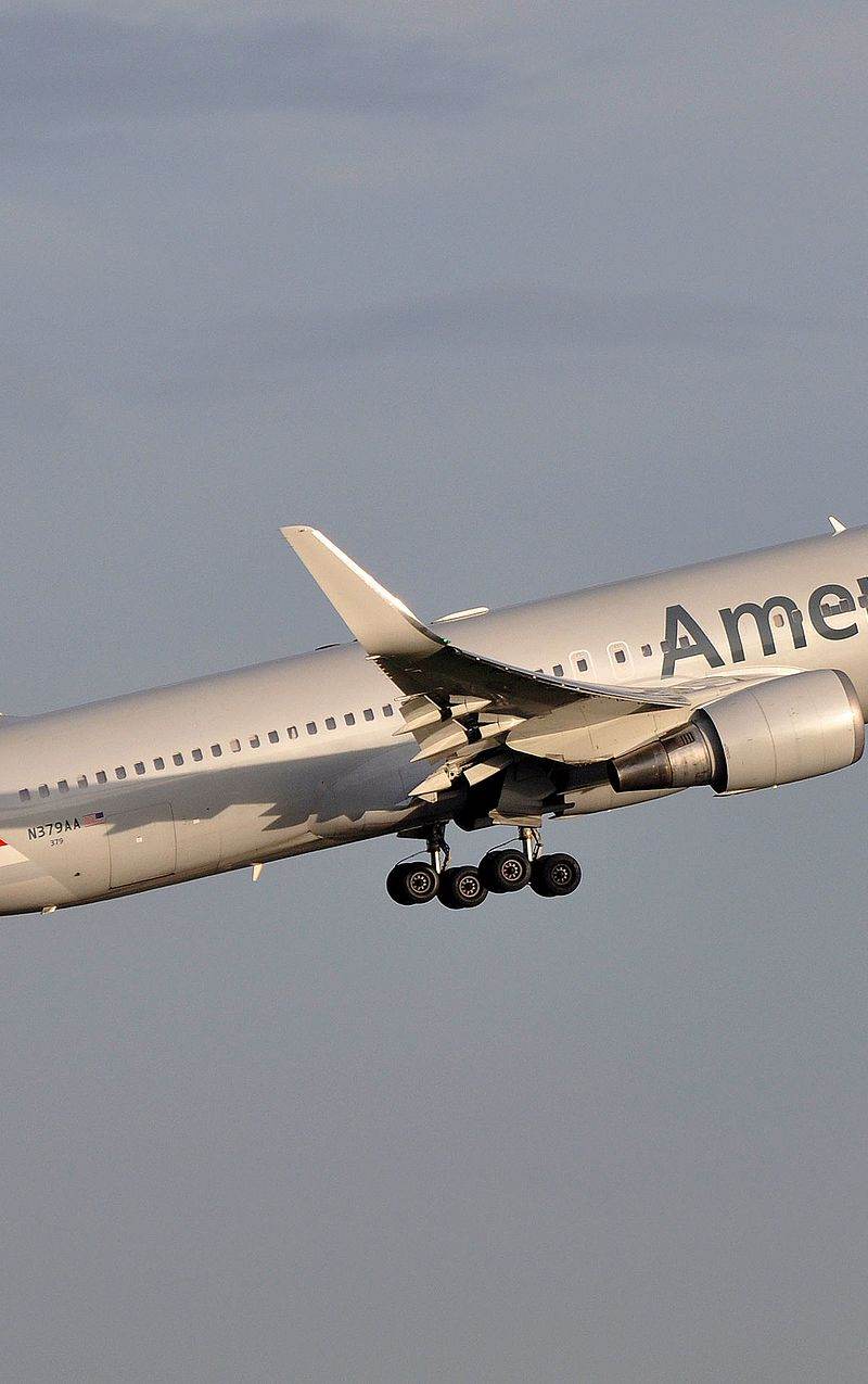 N379AA - Boeing