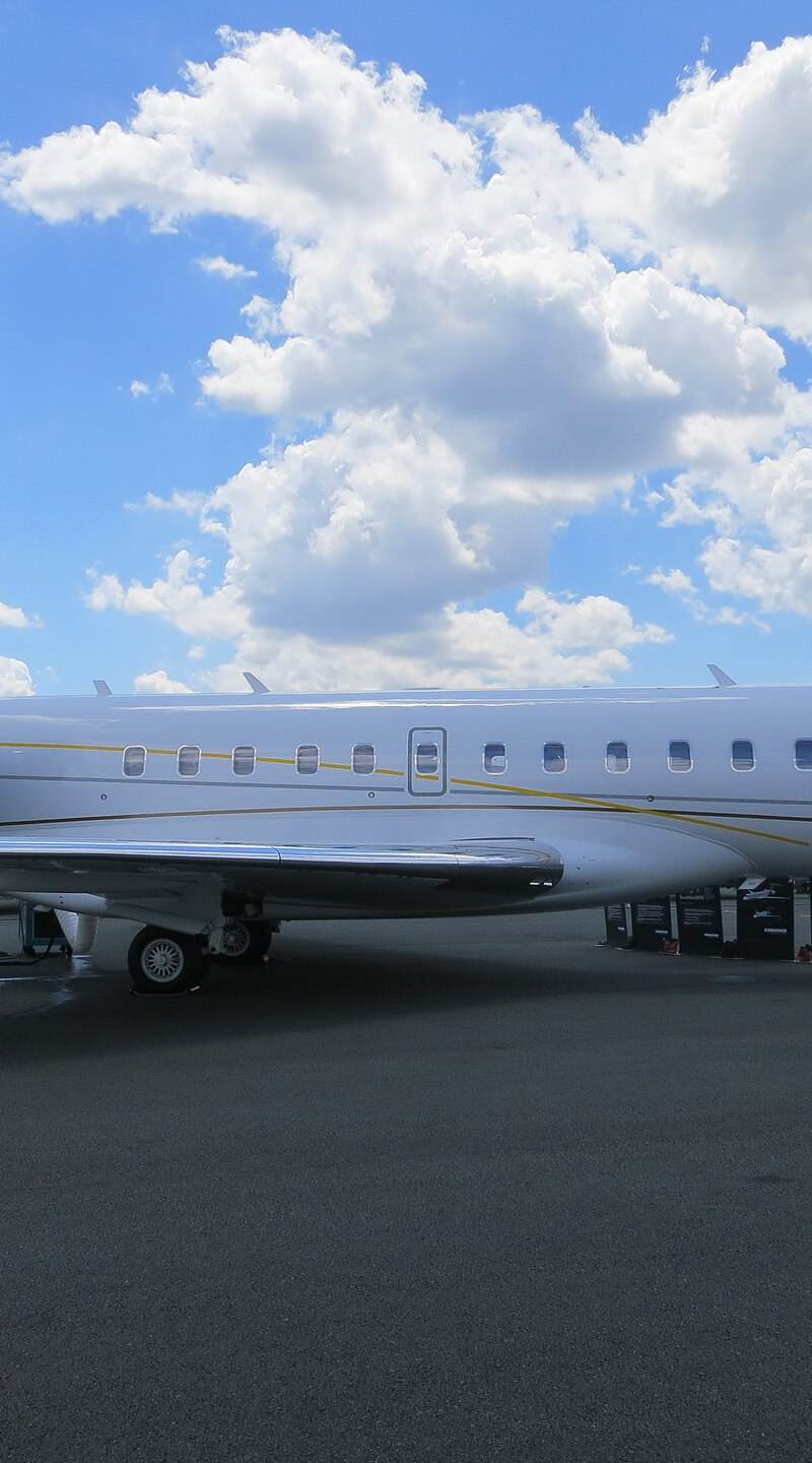 N381GX - Bombardier