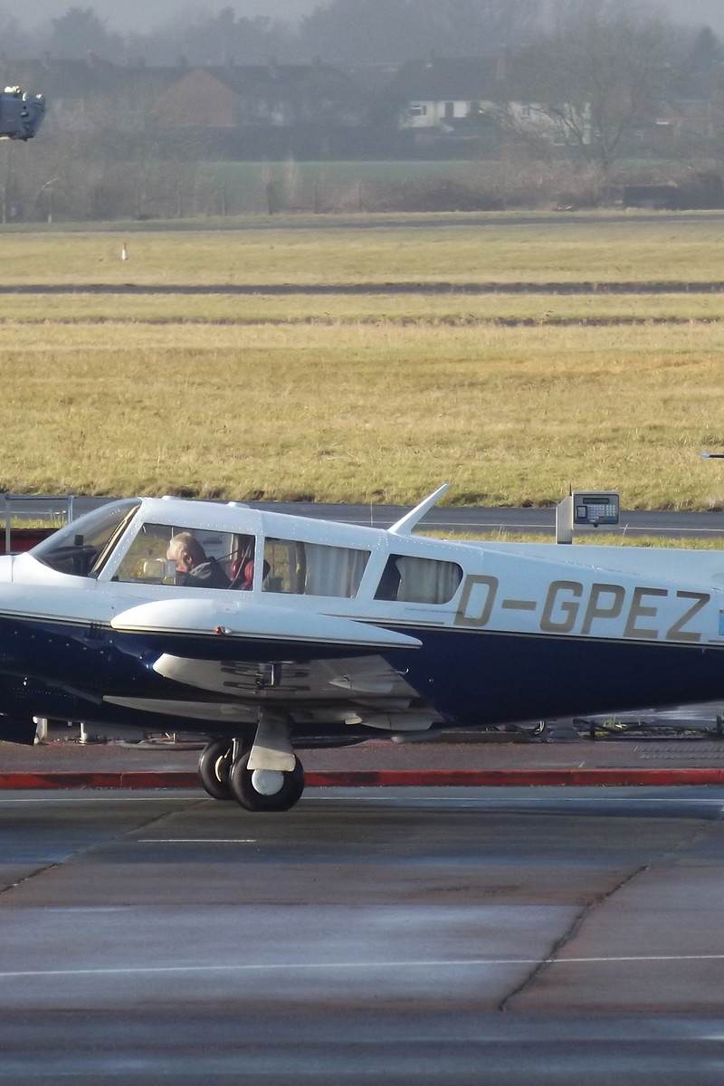 D-GPEZ - Twin-engine aircraft