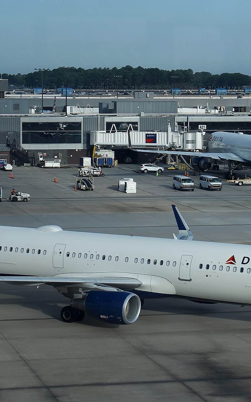 N382DN - Airbus