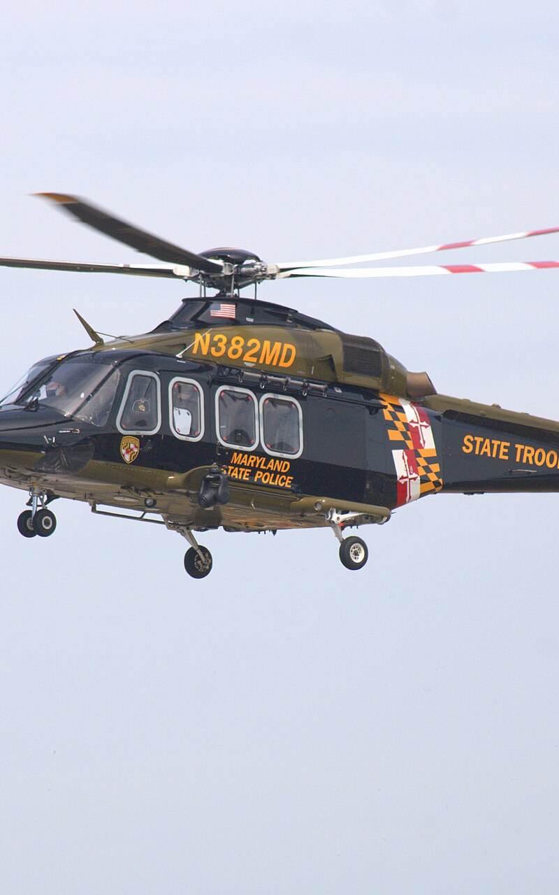 N382MD - Helicopter