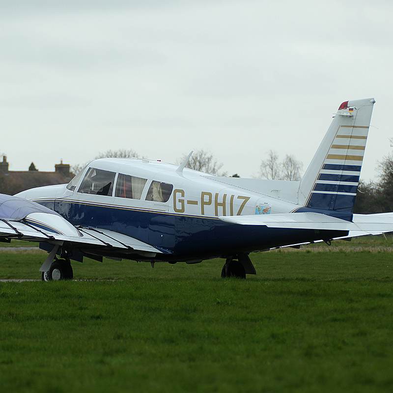 G-PHIZ - Piper