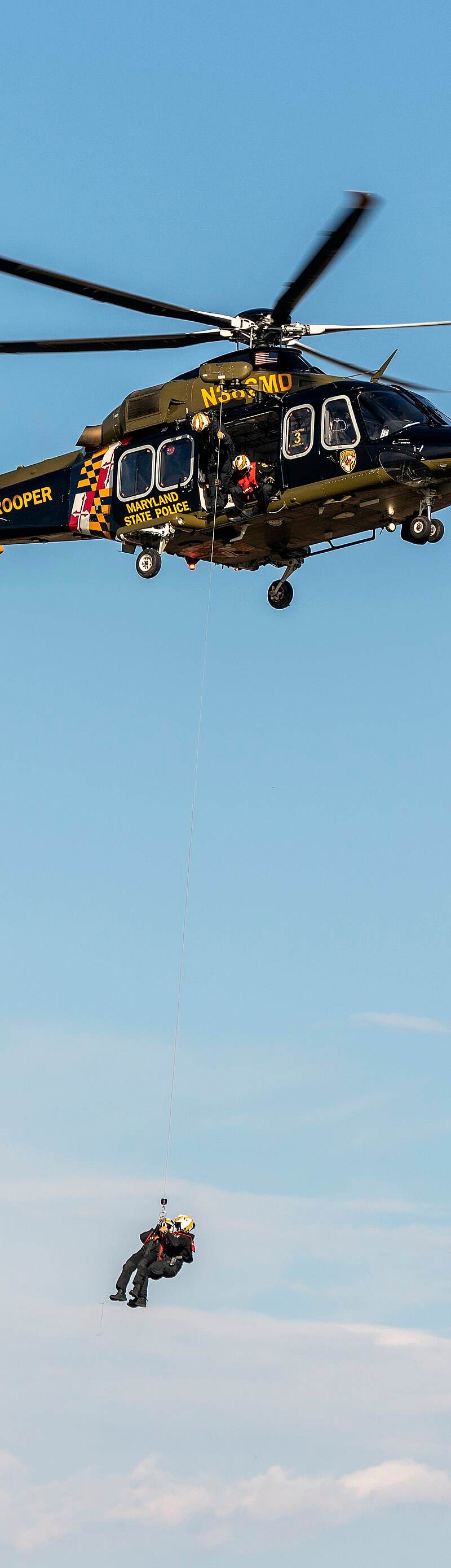 N382MD - Helicopter
