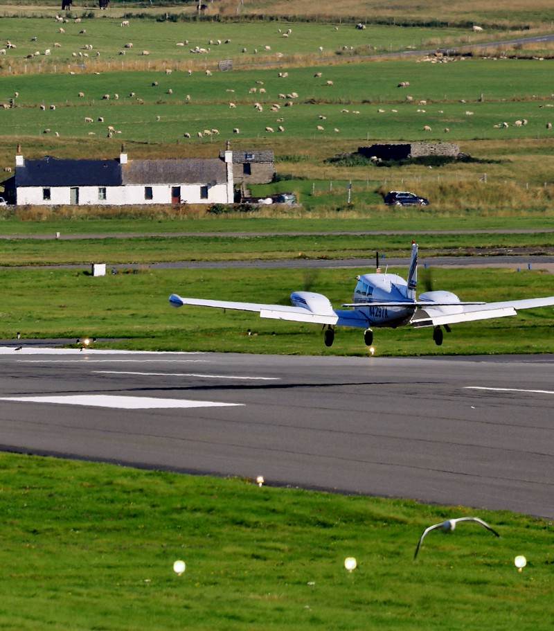 N4297A - Twin-engine aircraft