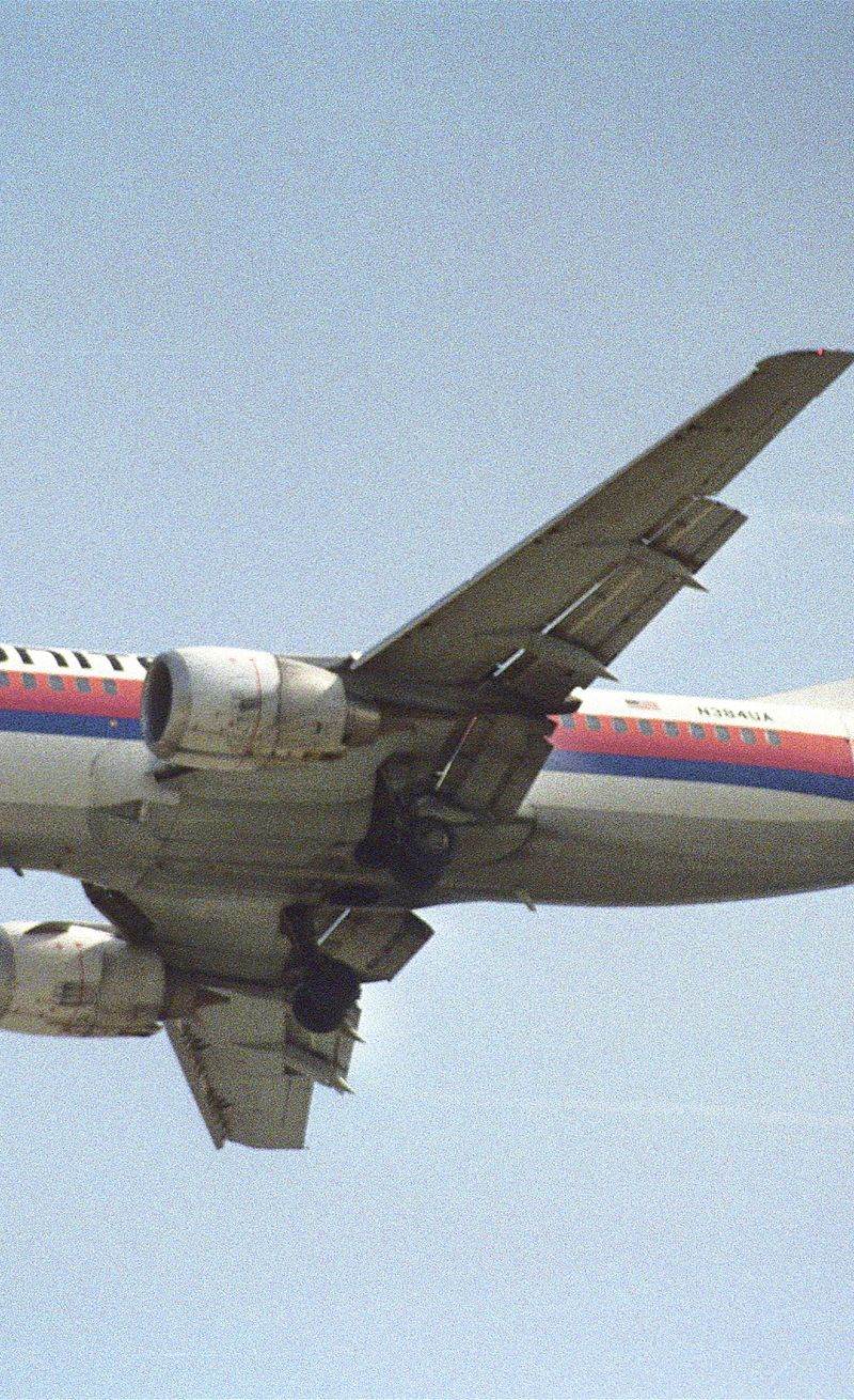 N384UA - Boeing