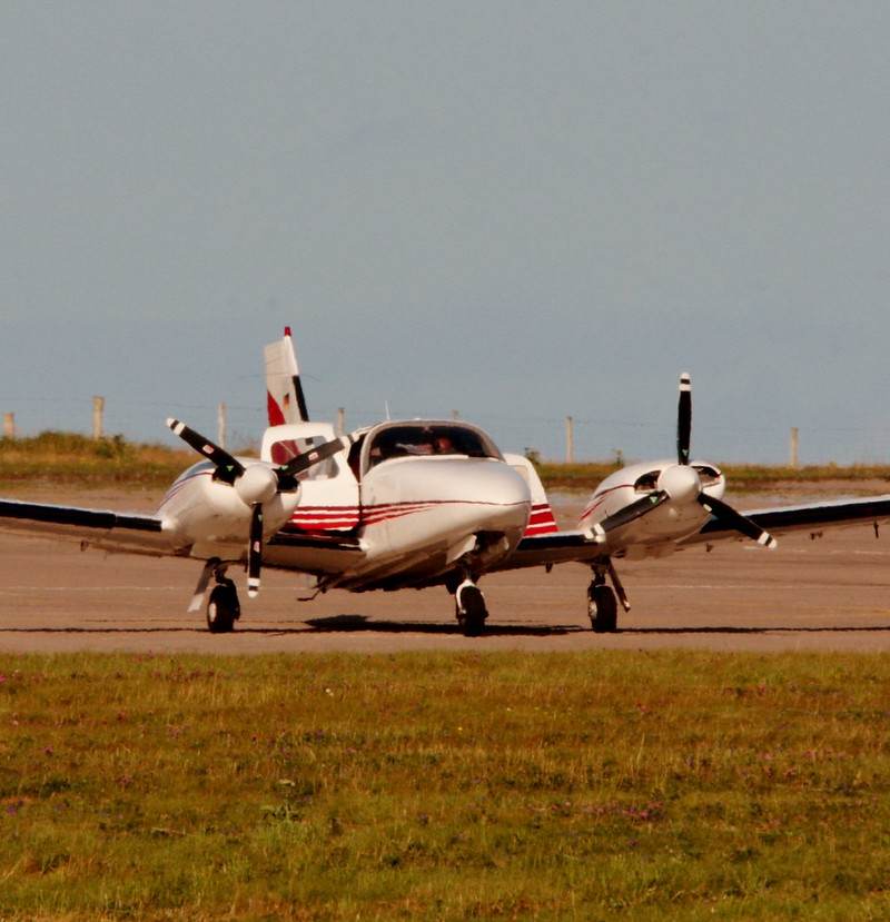 D-GAHB - Twin-engine aircraft