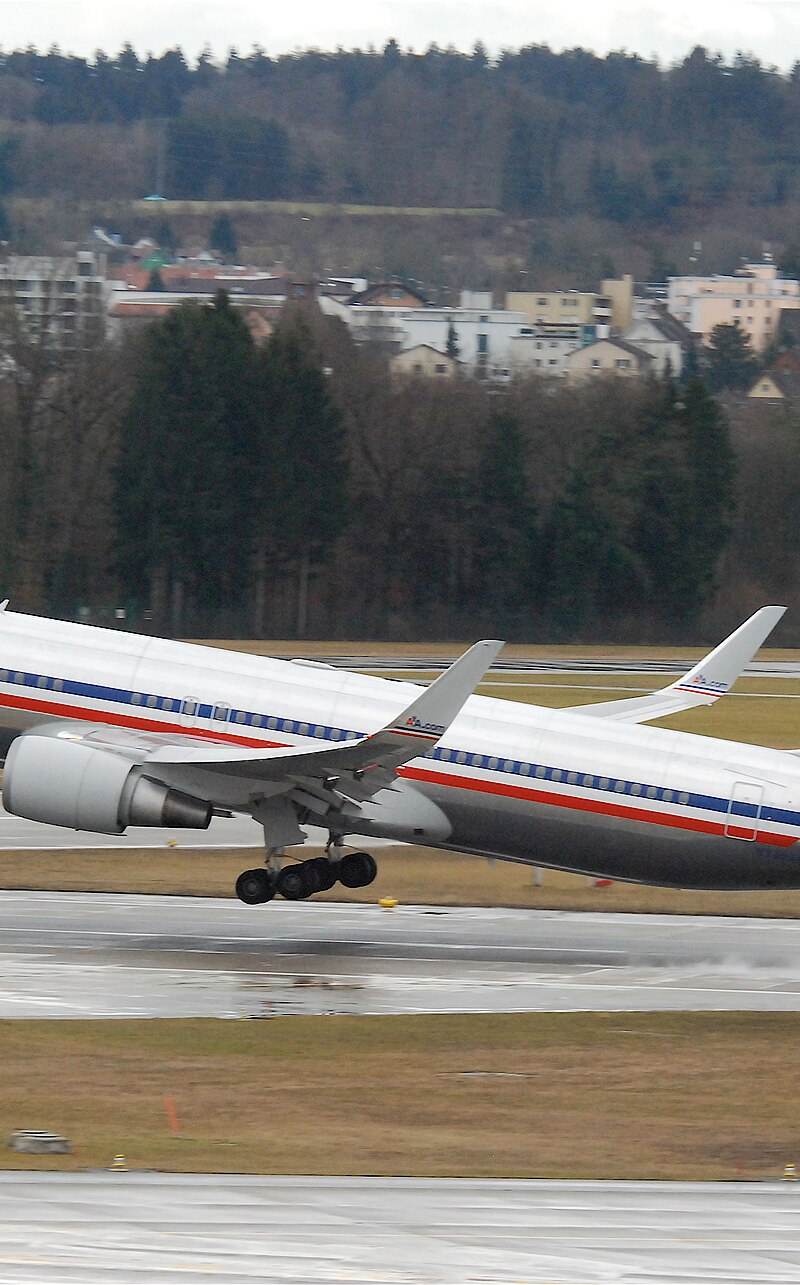 N389AA - Boeing