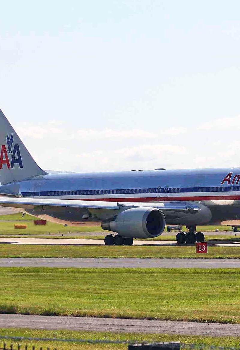 N389AA - Boeing