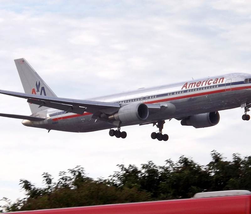 N389AA - Boeing