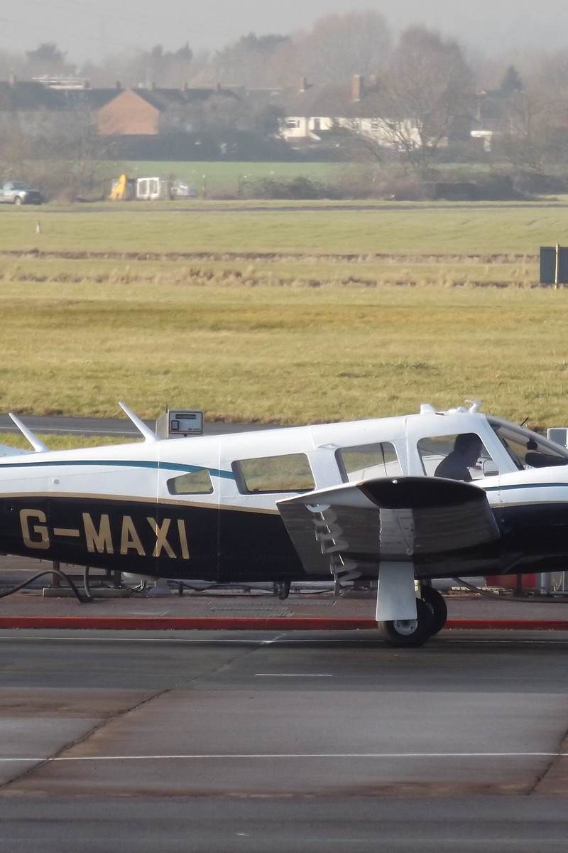 G-MAXI - Piper