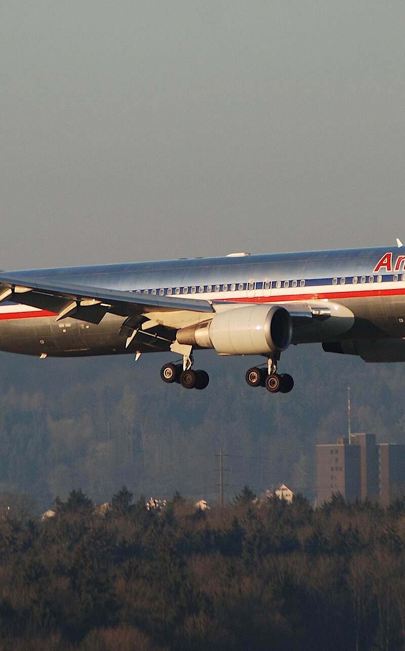N390AA - Boeing
