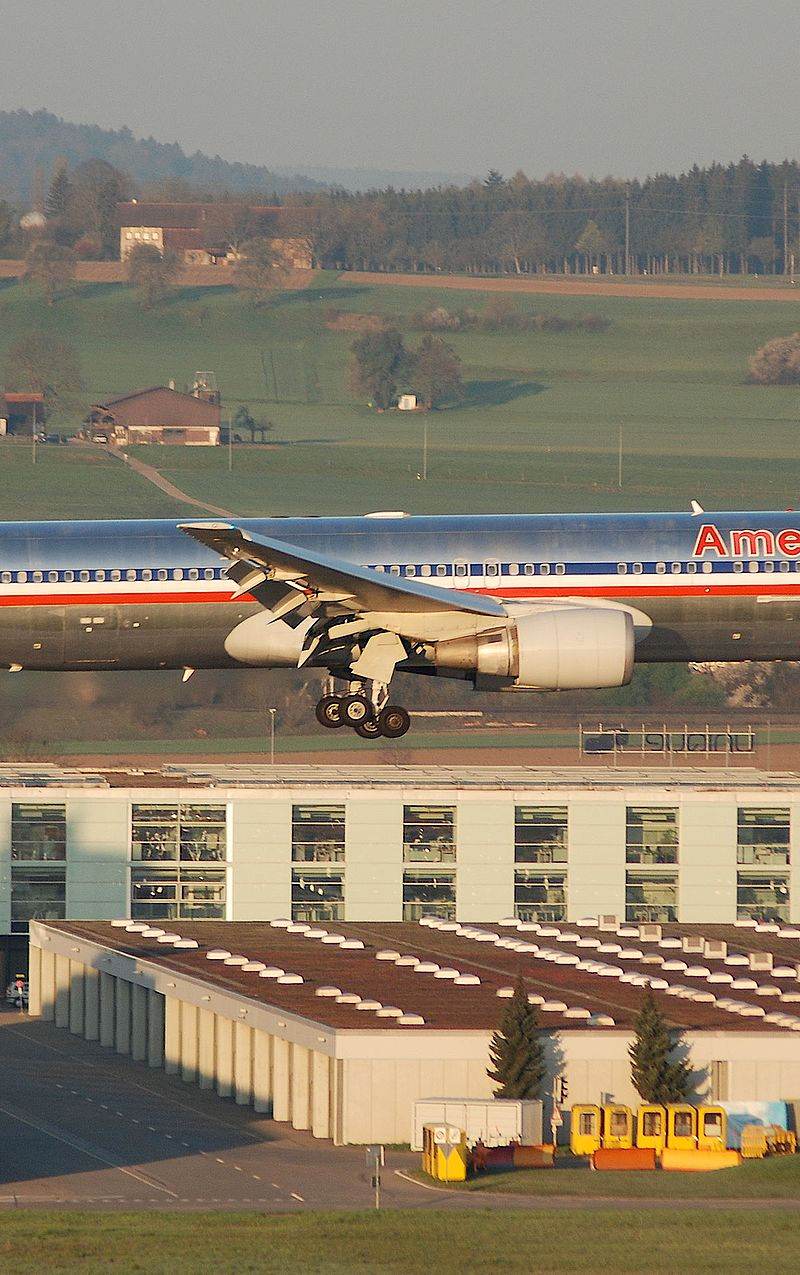 N390AA - Boeing
