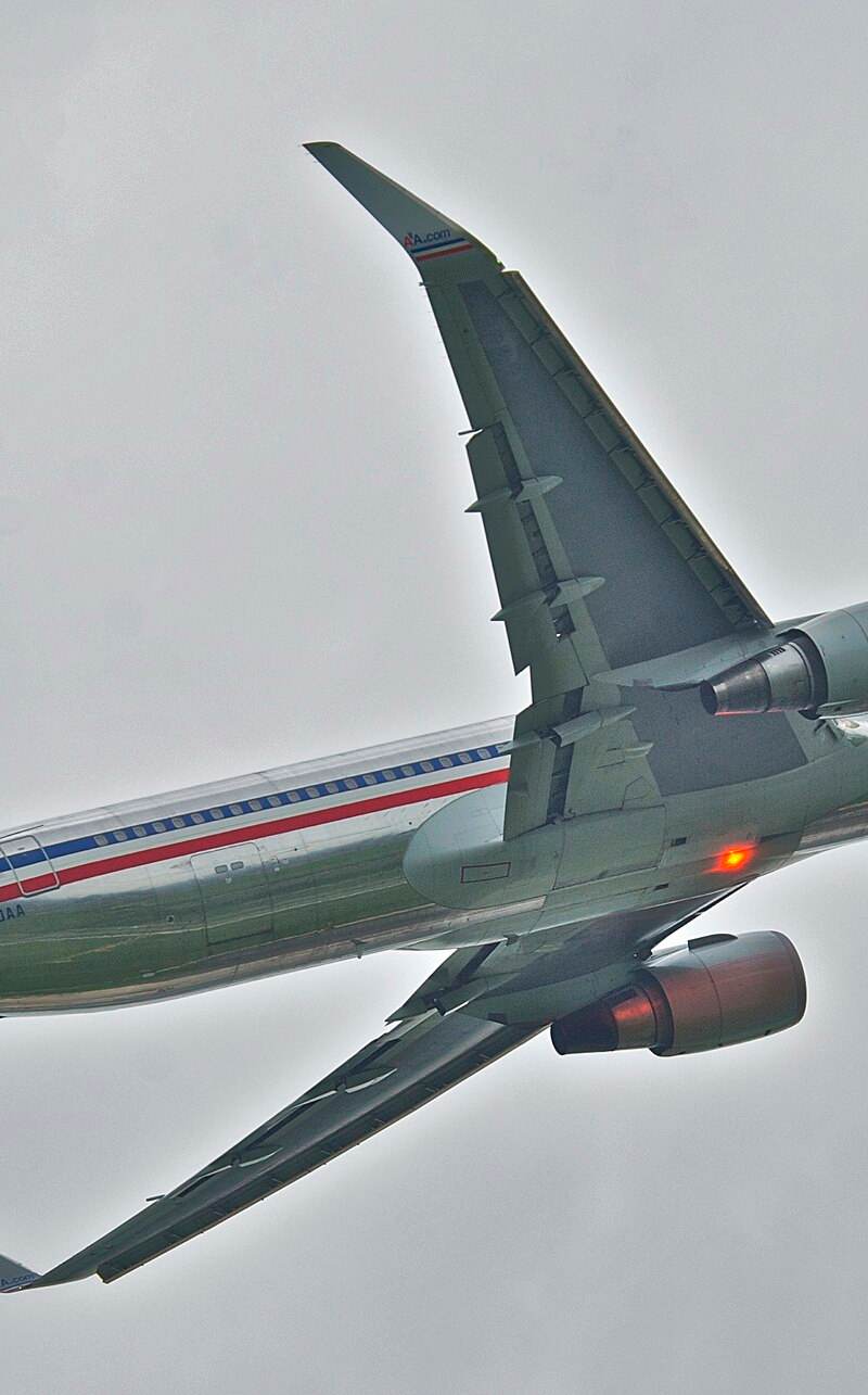 N390AA - Boeing