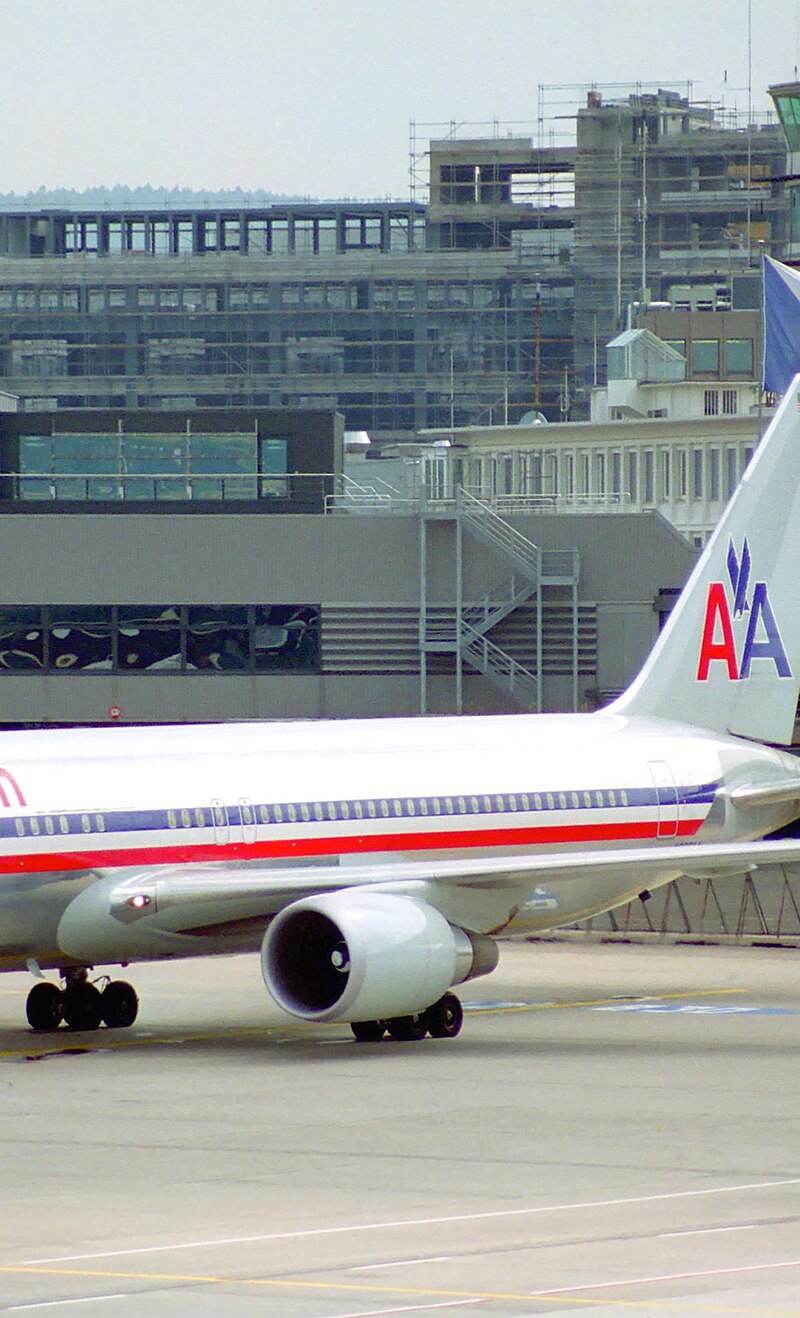 N390AA - Boeing