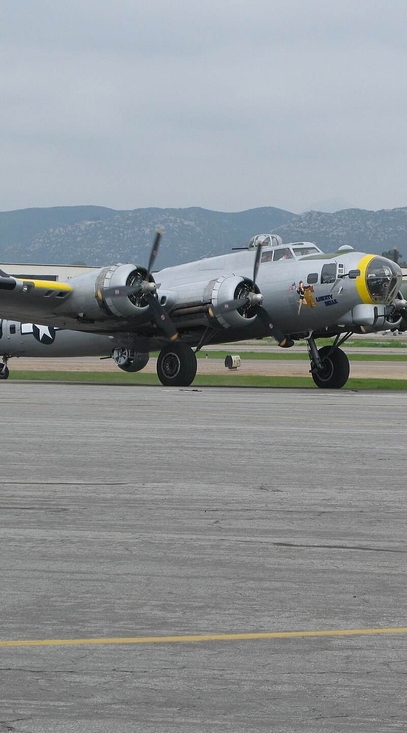 N390TH - Boeing